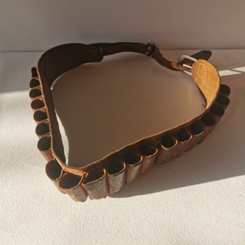 Ancienne cartouchière cuir - ancienne,